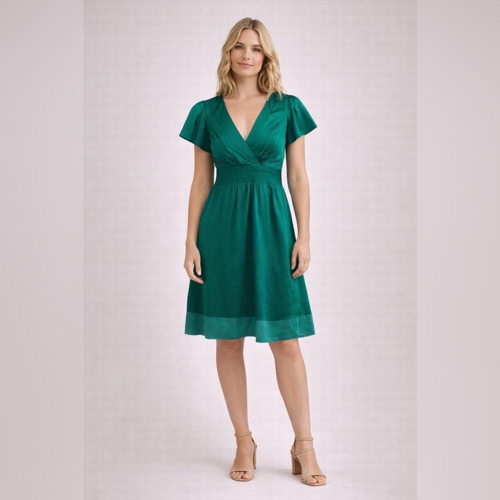 silk Max Azria Emerald Green Silk V-Neck Dress - Picture 3 of 7